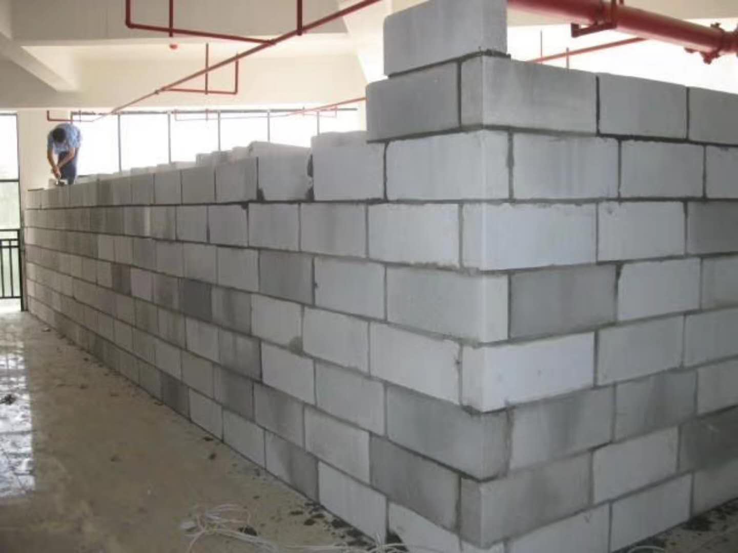 玛沁蒸压加气混凝土砌块承重墙静力和抗震性能的研究